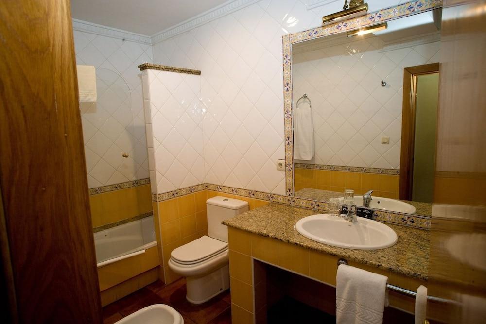 Hotel El Balcon Avilés Eksteriør billede