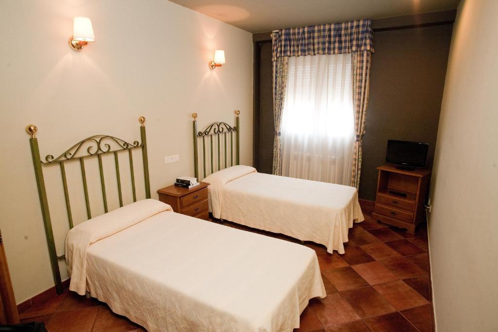Hotel El Balcon Avilés Værelse billede
